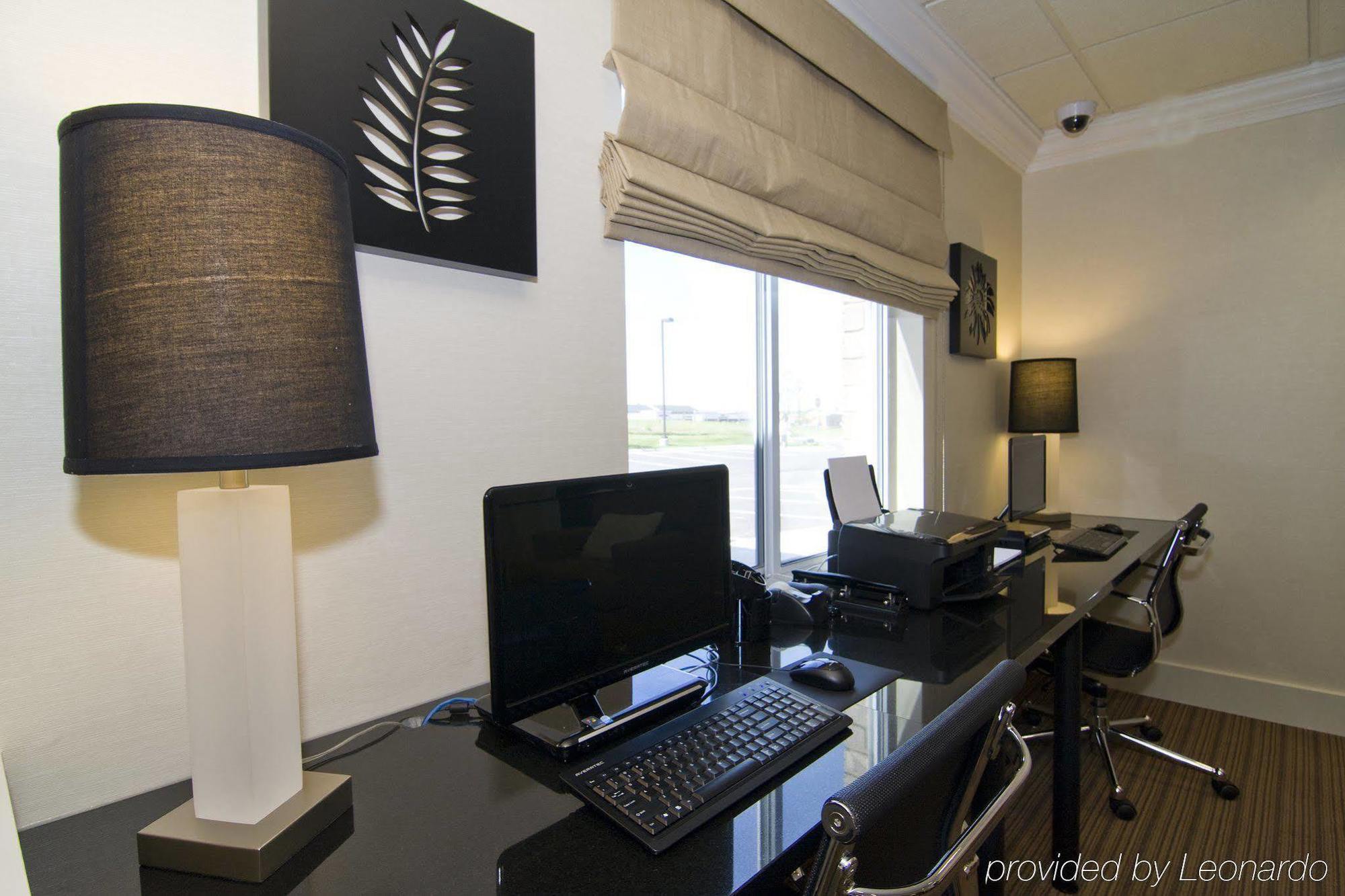Holiday Inn Express Hotel & Suites Rogers By Ihg Einrichtungen foto